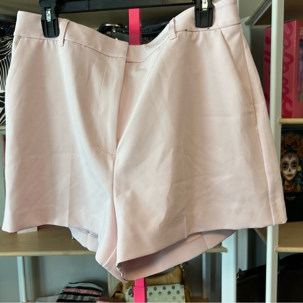 Express Women's Pink Shorts nwot size 14